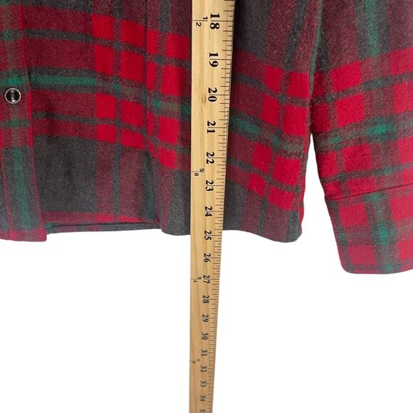 Natural Reflections Women's Size Medium Red Grey Plaid Soft Flannel Button Up - Picture 9 of 9